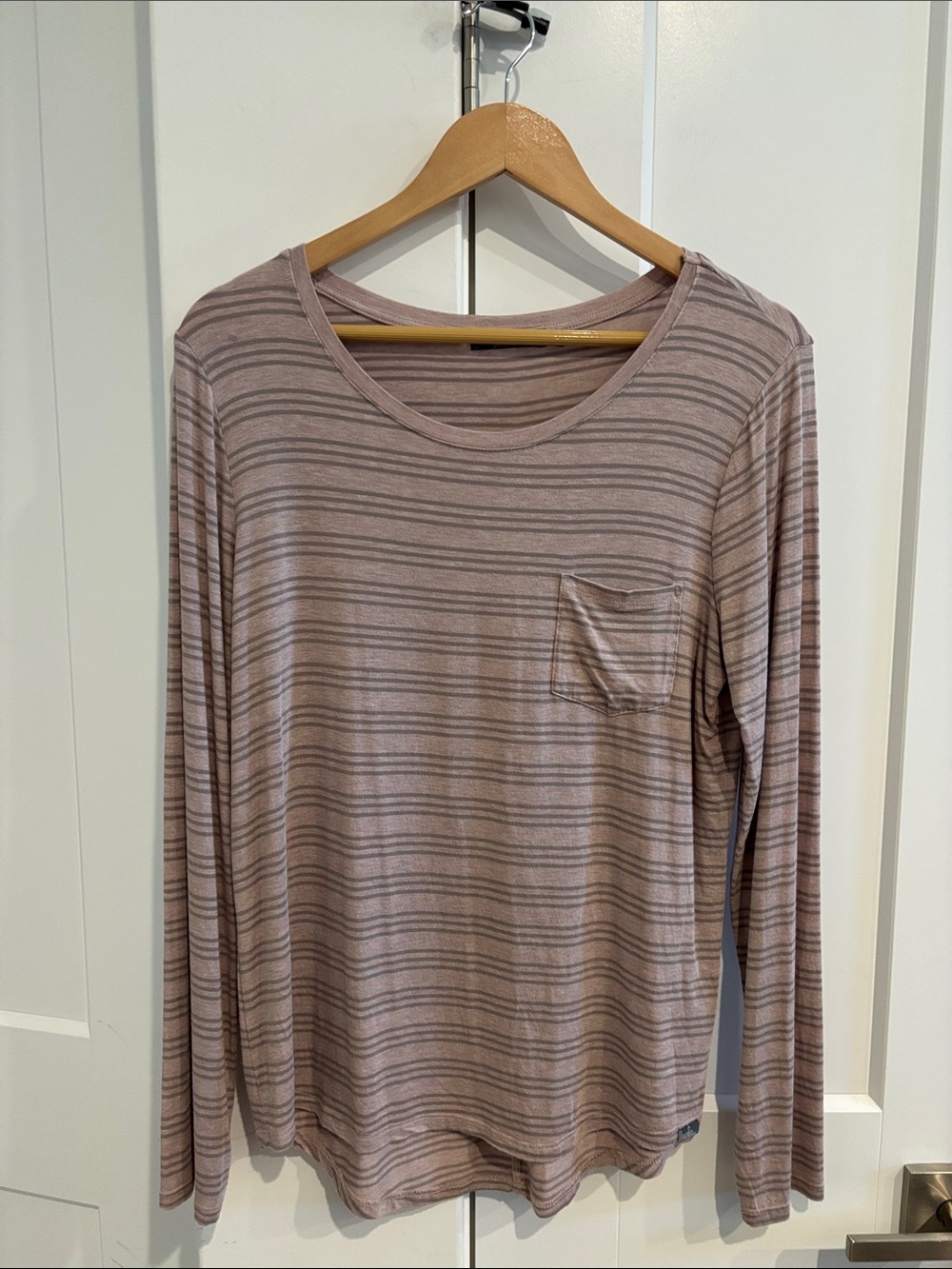 prAna Mauve Striped Long-Sleeve Pocket Tee. Size M